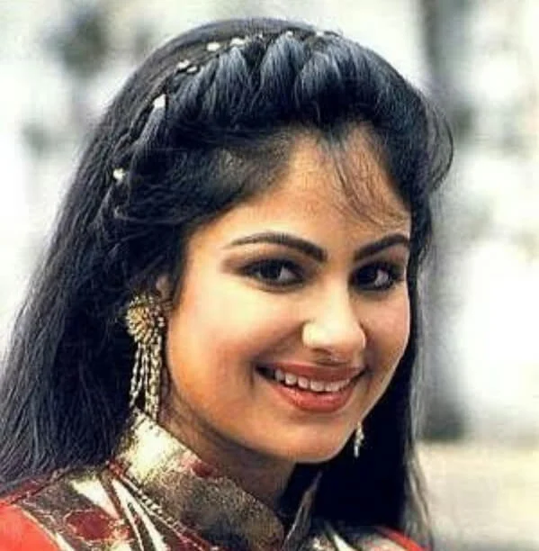 Ayesha-Julka