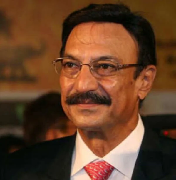 Suresh-Oberoi